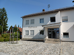 Unsere Ansprechpartner Geschäftsstelle Rathausstr. 1, 86507 Unsere Ansprechpartner Geschäftsstelle Rathausstr. 1, 86507